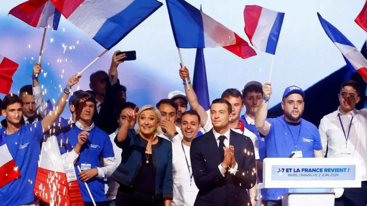 اليمين المتطرف الفرنسي يسعى إلى محو عام من التقارب مع ترامب