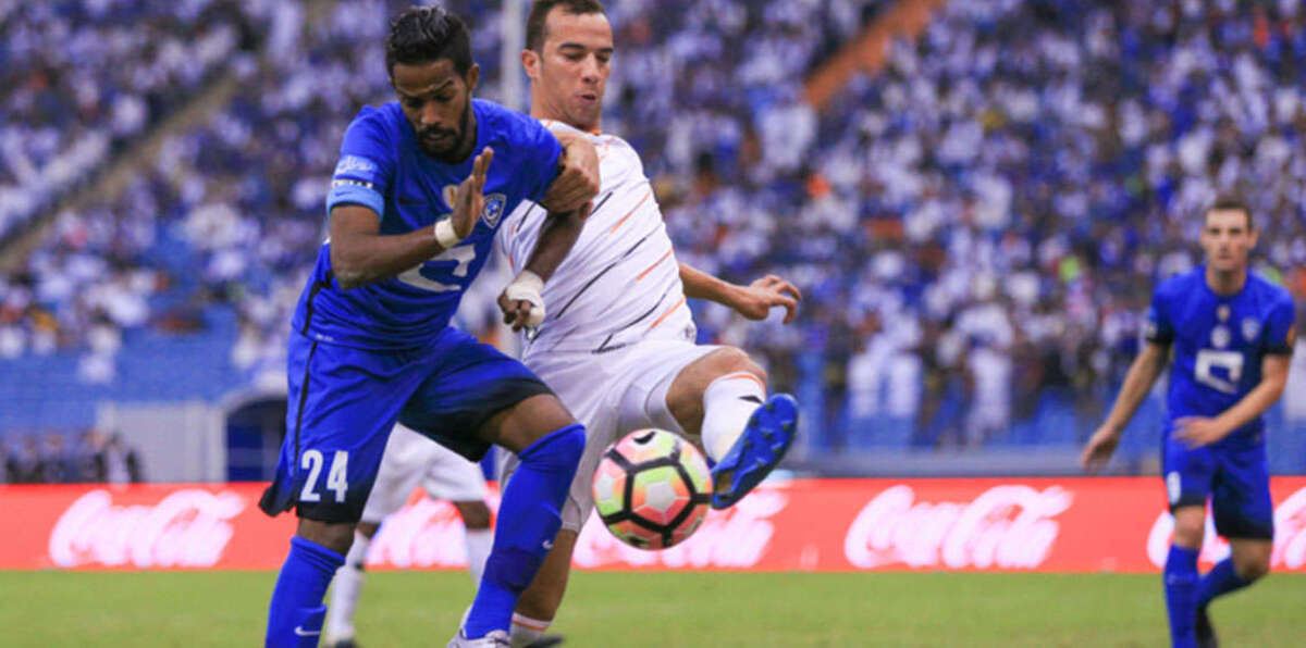 مباراة الشباب والهلال.. هل يلعب الزلزال دور الحسم في صدام دياز وكارينيو؟