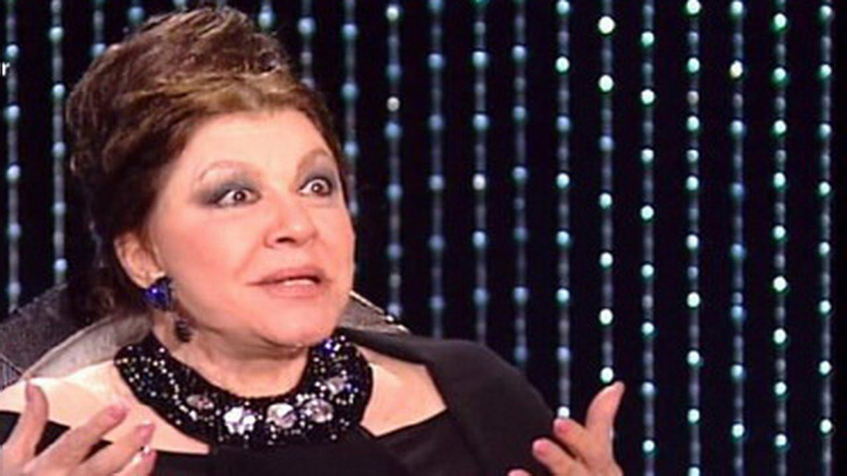 شويكار تكشف حقيقة تدهور حالتها الصحية بعد إجرائها جراحة خاطئة (فيديو)