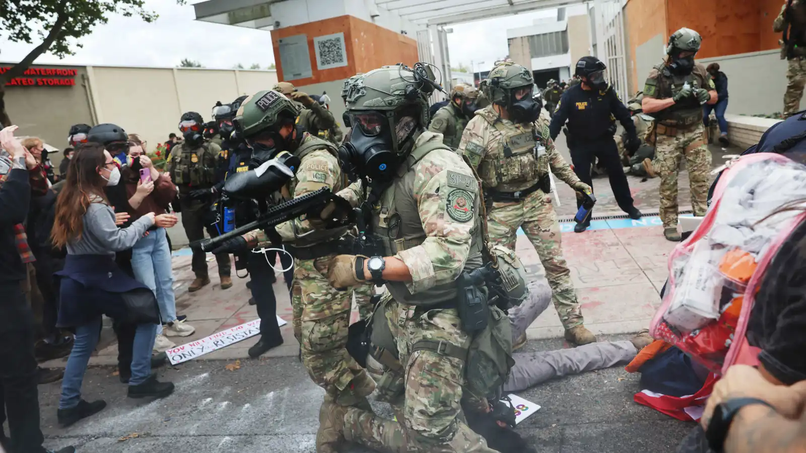 حاكم كاليفورنيا يقاضي ترامب بعد إرسال "الحرس الوطني" إلى أوريغون