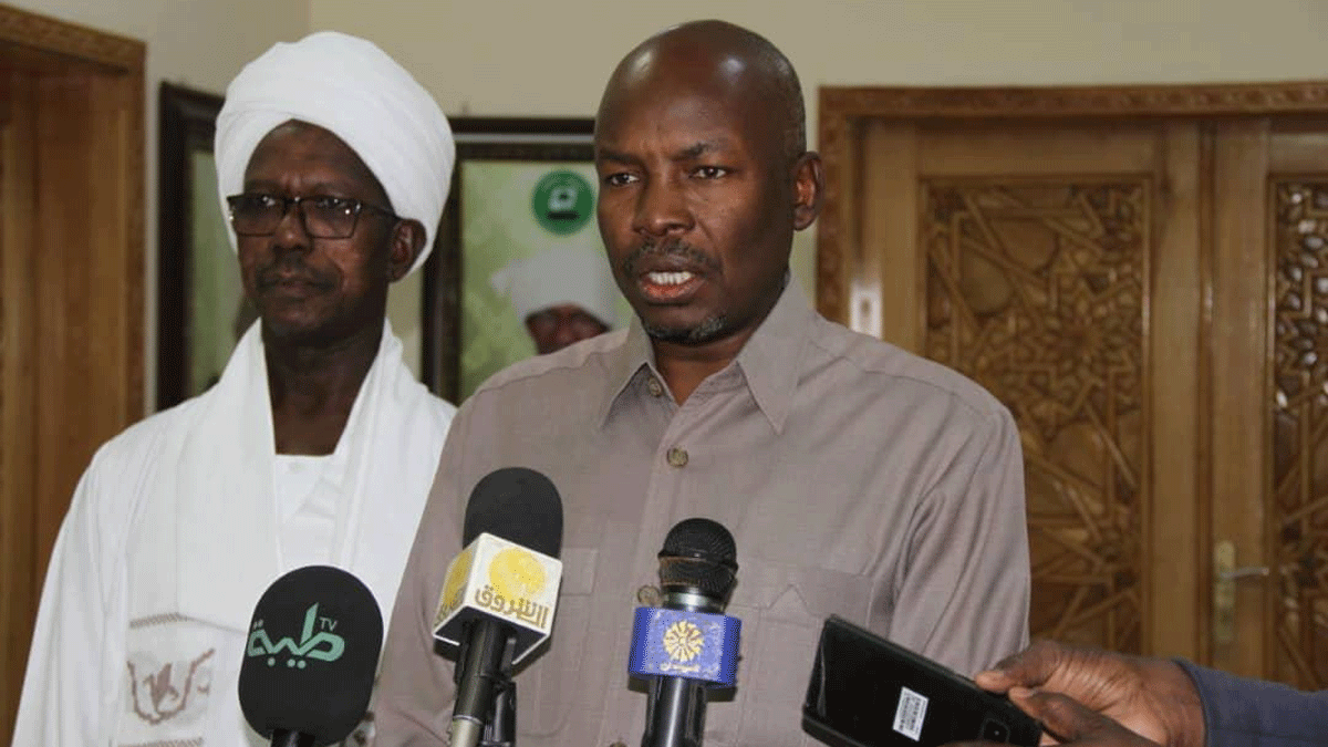 الرئيس السوداني يعيّن مطلوبًا لدى المحكمة الجنائية الدولية مساعدًا له‎