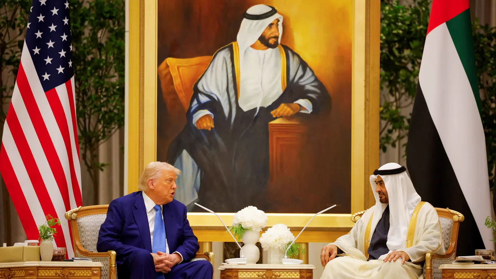 ترامب لمحمد بن زايد: أنت رجل عظيم وعلاقة بلدينا ستكون أفضل وأقوى