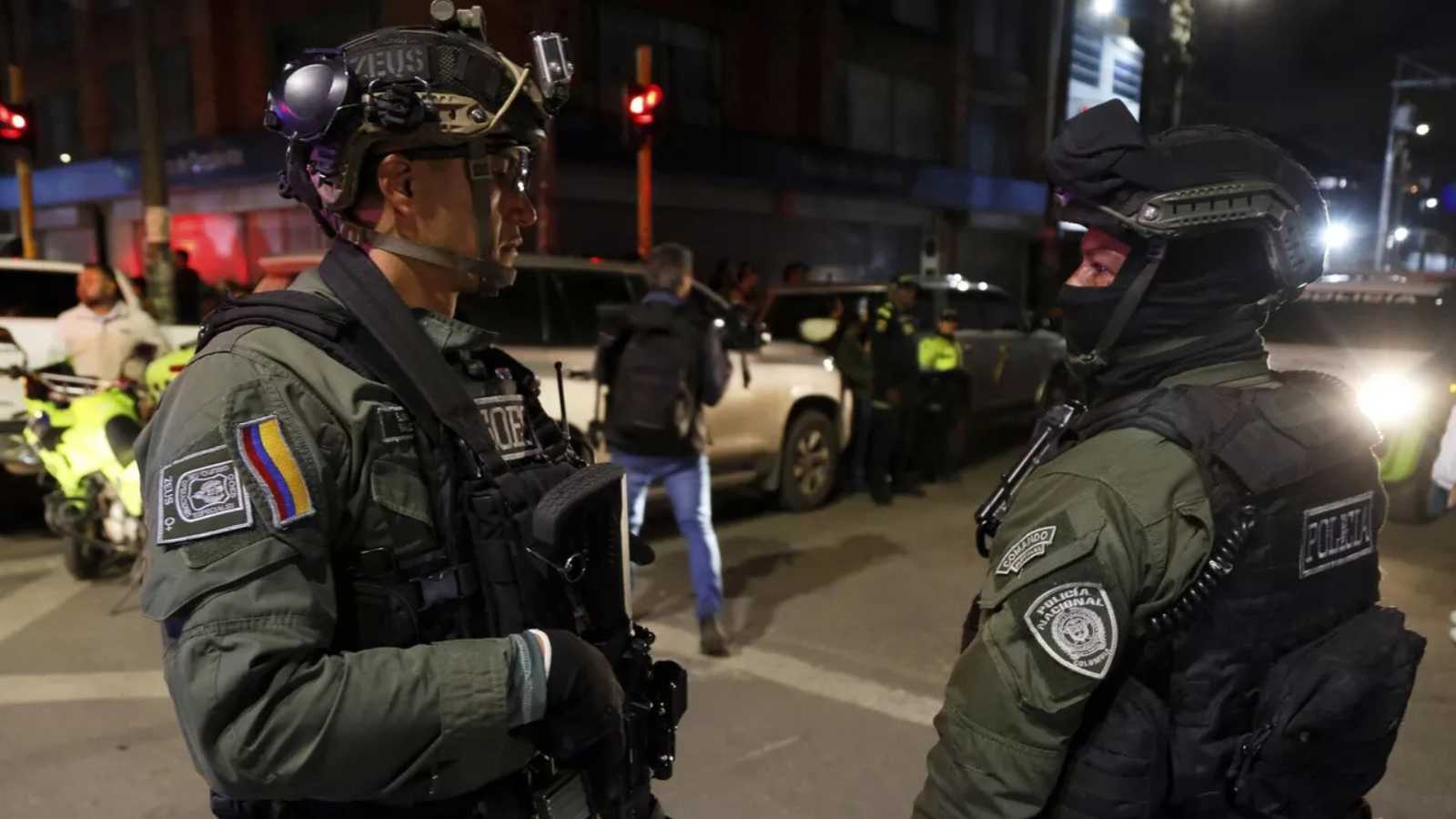 كولومبيا تسلم 9 متهمين بالاتّجار بالمخدرات إلى الولايات المتحدة