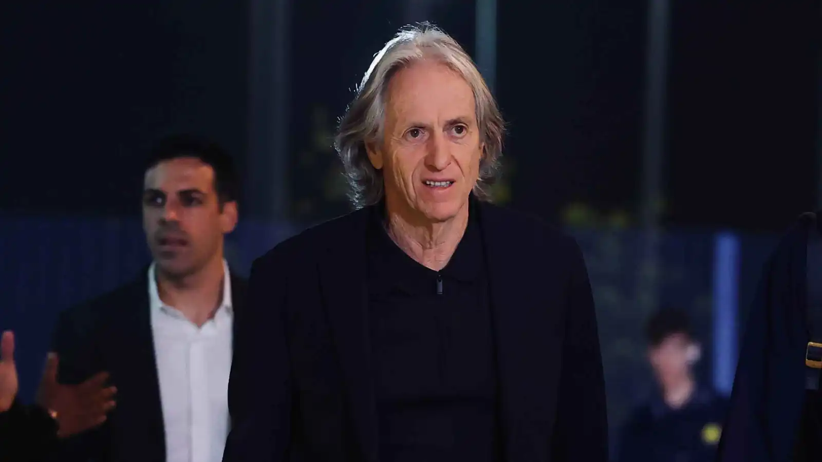 اشتباك عنيف بين جيسوس ومحمد عقل في مباراة  النصر السعودي والنجمة (فيديو)