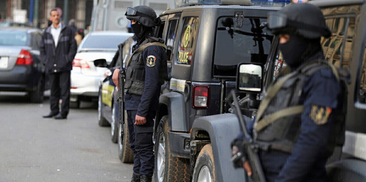 سبعيني مصري يدفع حياته ثمنًا لـ"لعب الأطفال"