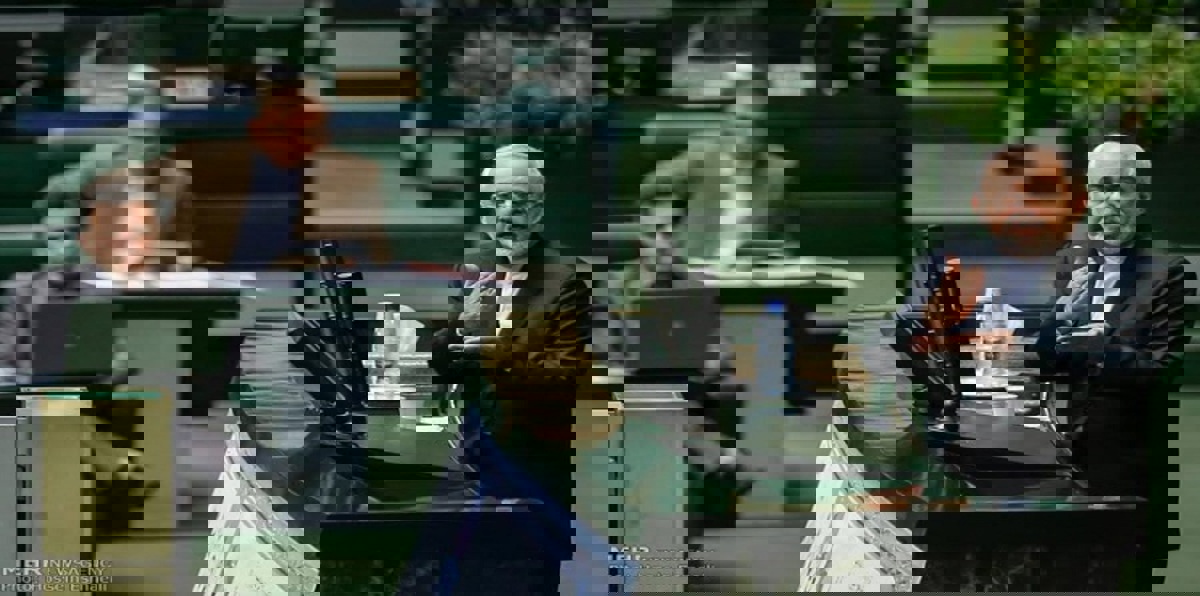 جدل في إيران إثر اعترافات مُسرَّبة لوزير الخارجية حول "خطئه" في الاتفاق النووي