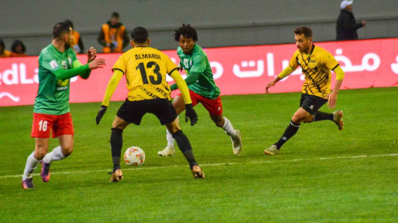 الحسين إربد يتوّج بكأس السوبر الأردني على حساب الوحدات