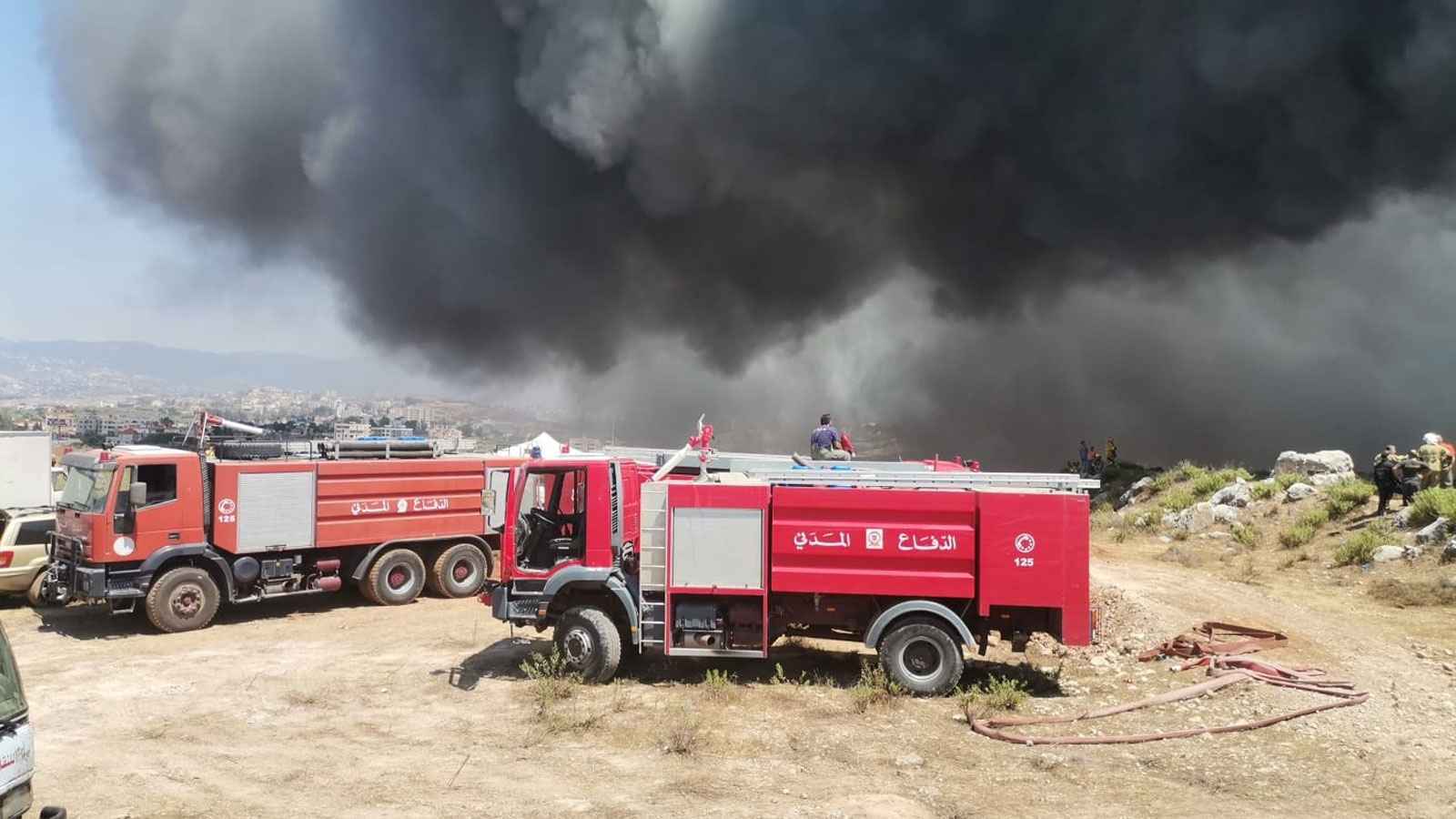 حريق بمخيم للنازحين السوريين في عكار اللبنانية (فيديو)