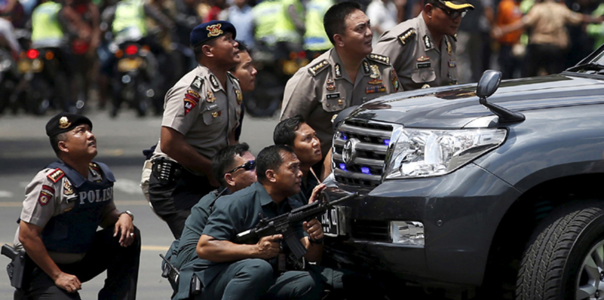 مقتل مشتبه به برصاص الشرطة الإندونيسية في أعقاب انفجار