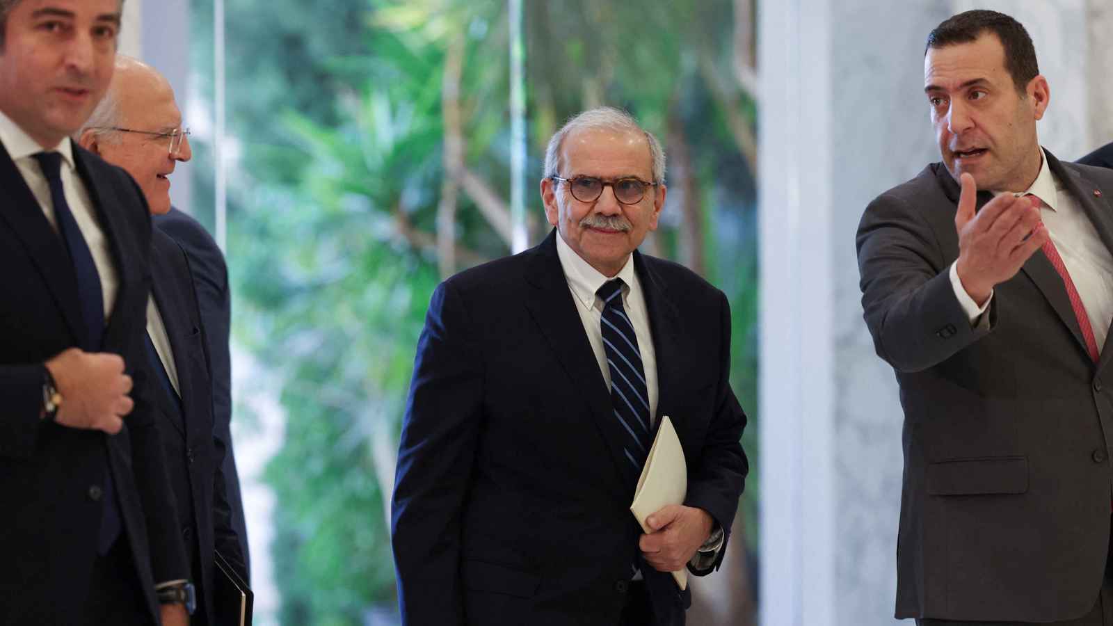 عراقيل وعُقد متزايدة.. أي خيارات أمام سلام لتشكيل الحكومة اللبنانية؟