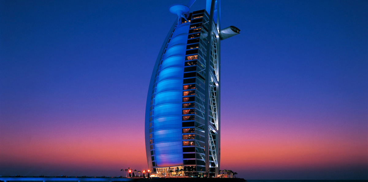 منها "برج العرب" بدبي.. تعرّف على أروع ردهات الفنادق حول العالم