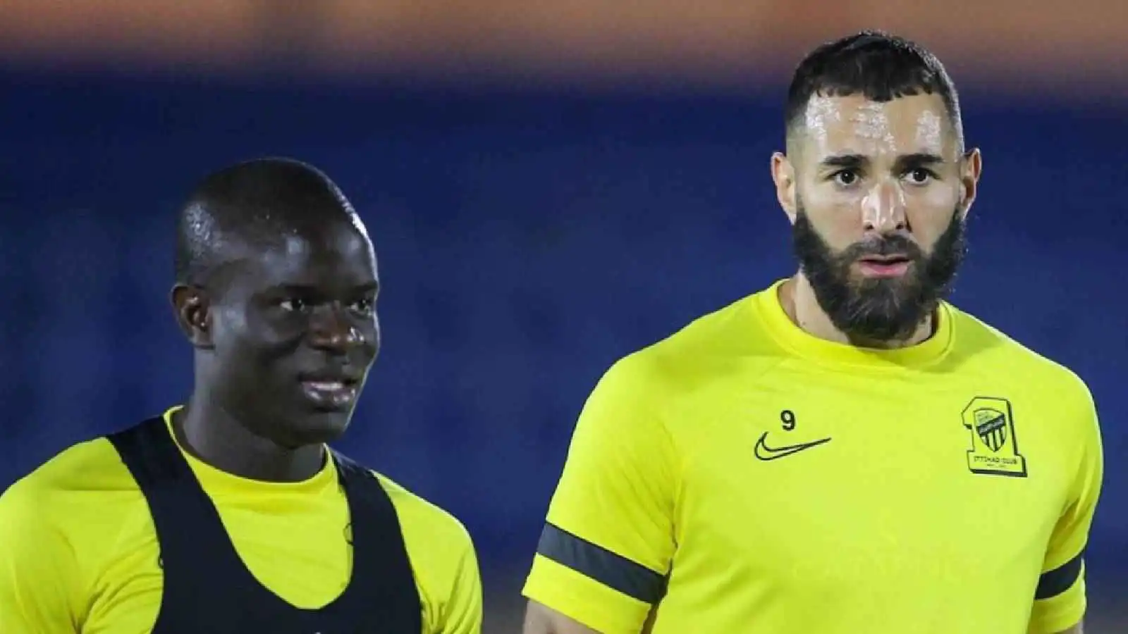 بعكس كانتي.. لماذا تعمد الاتحاد السعودي تجاهل وداع بنزيما؟