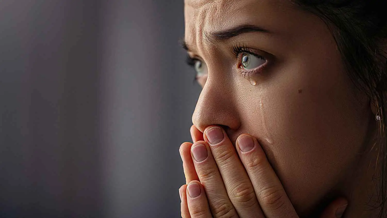 بعد عام على مصرعه بحادث.. وفاة أم حزنًا على طفلها