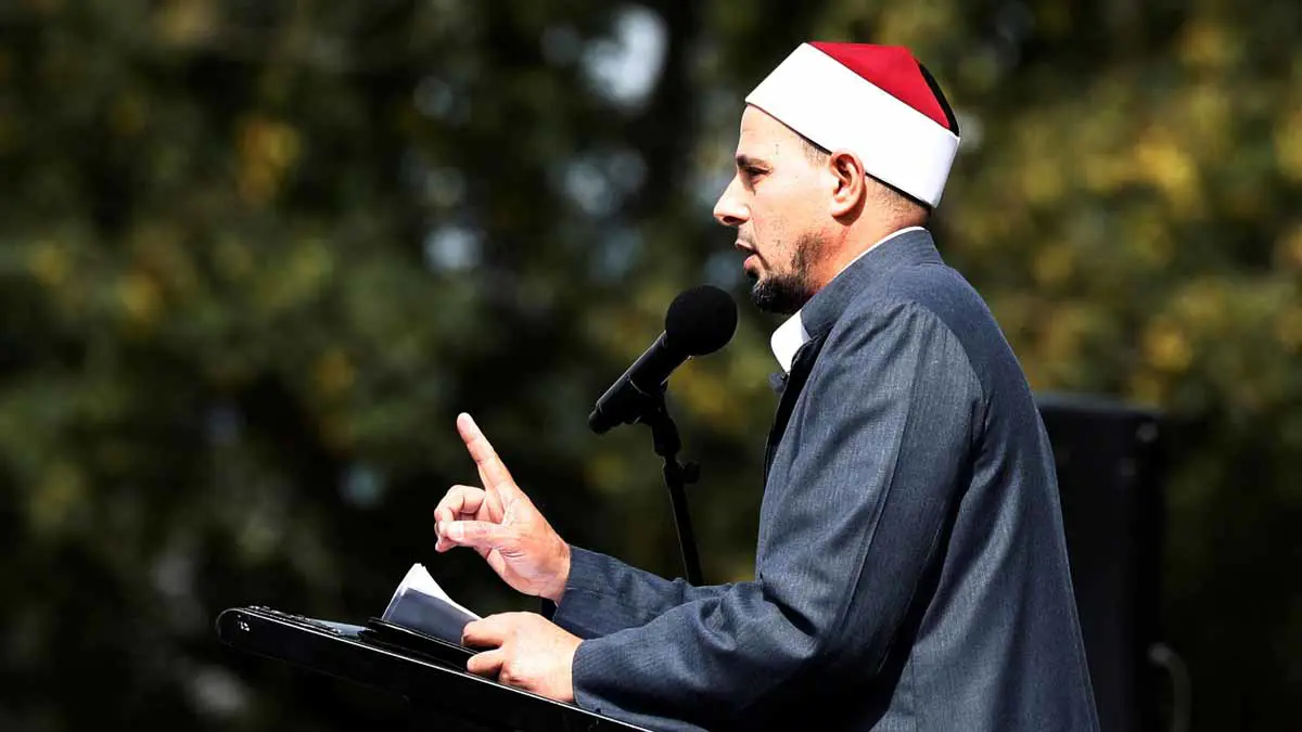 إمام مسجد النور في نيوزيلندا: المذبحة يجب أن تكون نقطة "تحوّل"