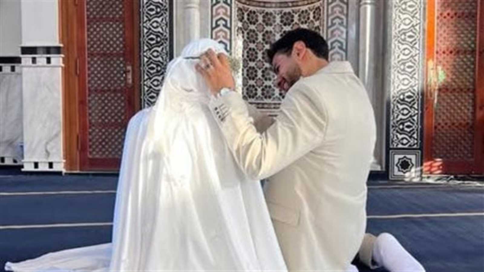 زفاف داخل مسجد يثير جدلاً واسعاً في مصر (صور)