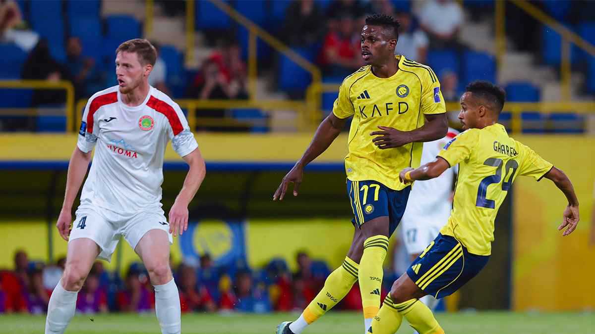 يجب ألا نشارك في آسيا 2.. تصريحات صادمة من أسطورة النصر السعودي (فيديو)