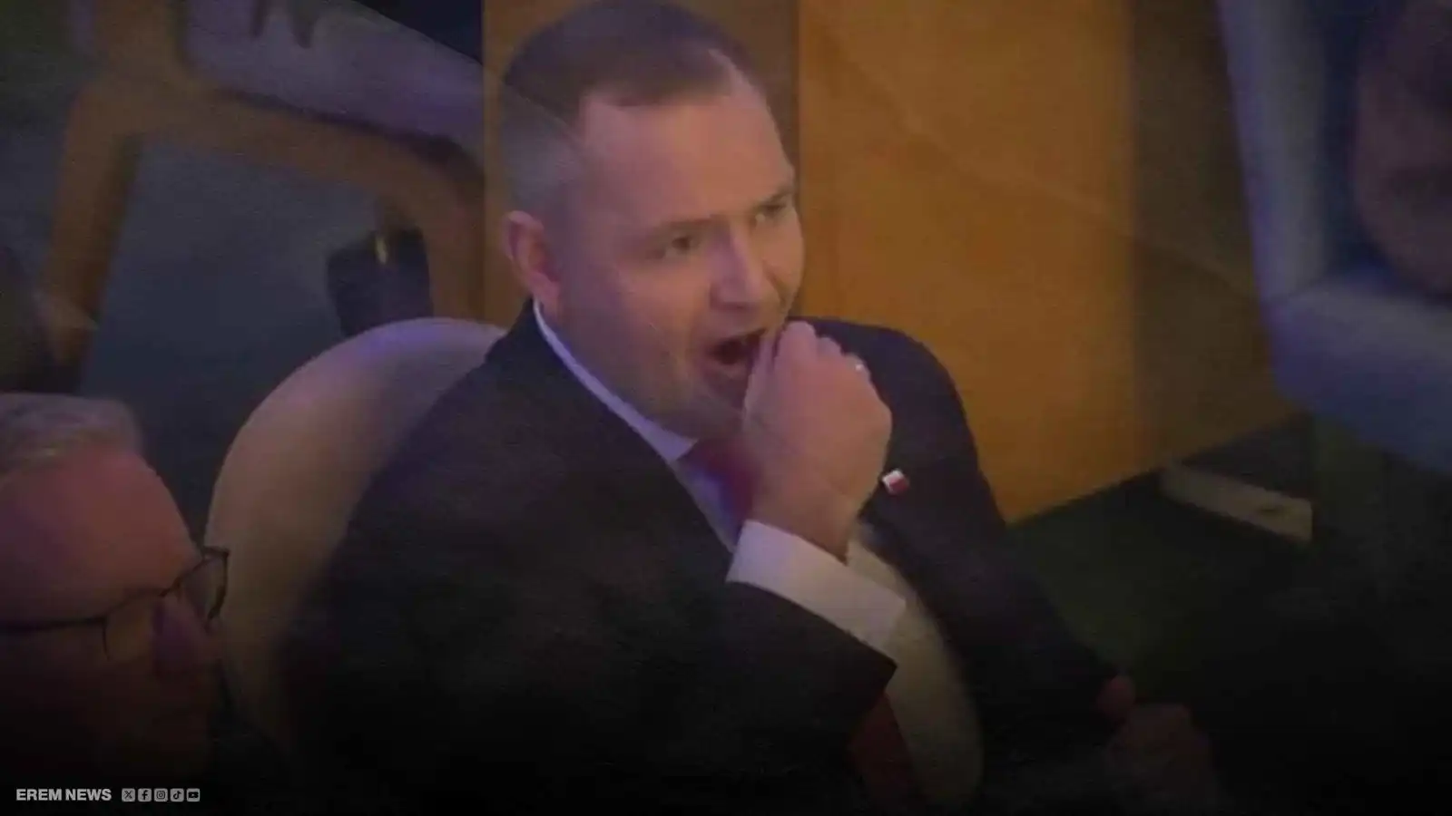 نيكوتين دون دخان.. ماذا تعاطى الرئيس البولندي باجتماع الأمم المتحدة؟