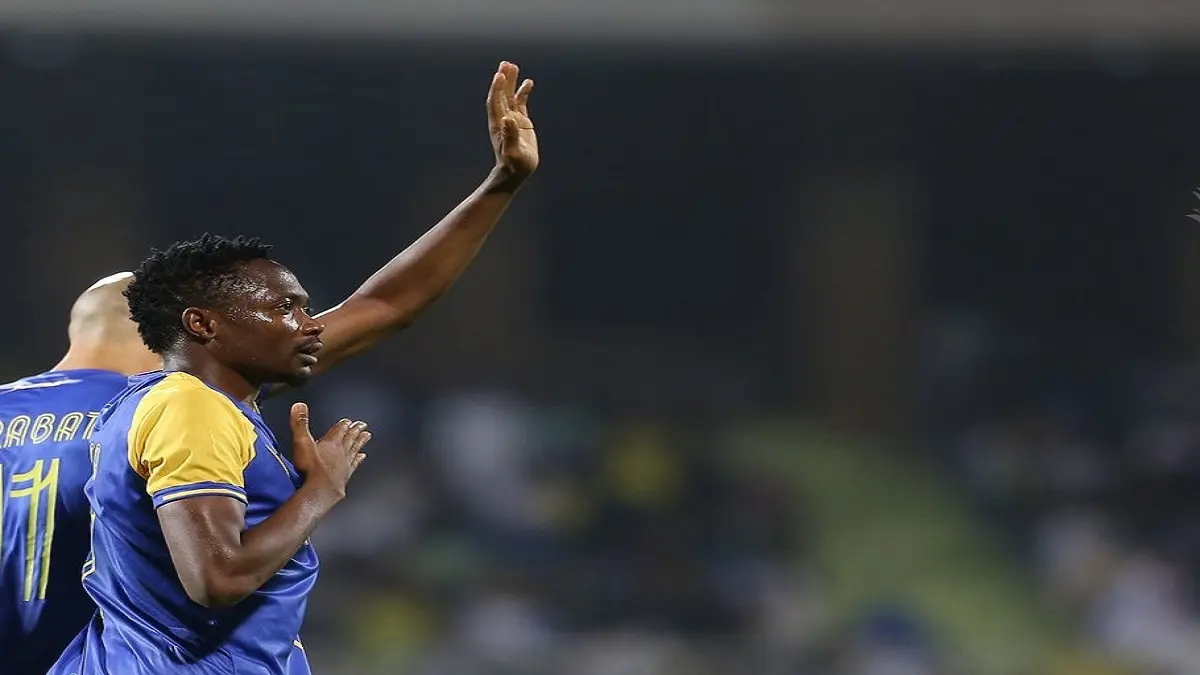 جماهير نادي النصر السعودي لأحمد موسى.. اللعب برجولة أو الرحيل (صور)