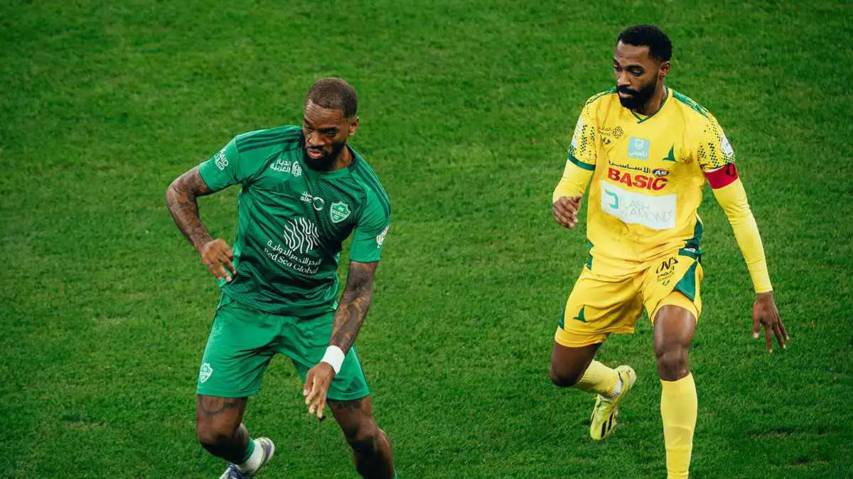 "هاتريك" توني يقود الأهلي إلى هزيمة الخليج واقتناص المركز الثاني