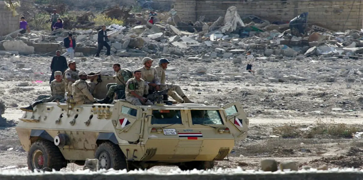 مقتل 4 جنود من الجيش المصري خلال حملة دهم شمال سيناء