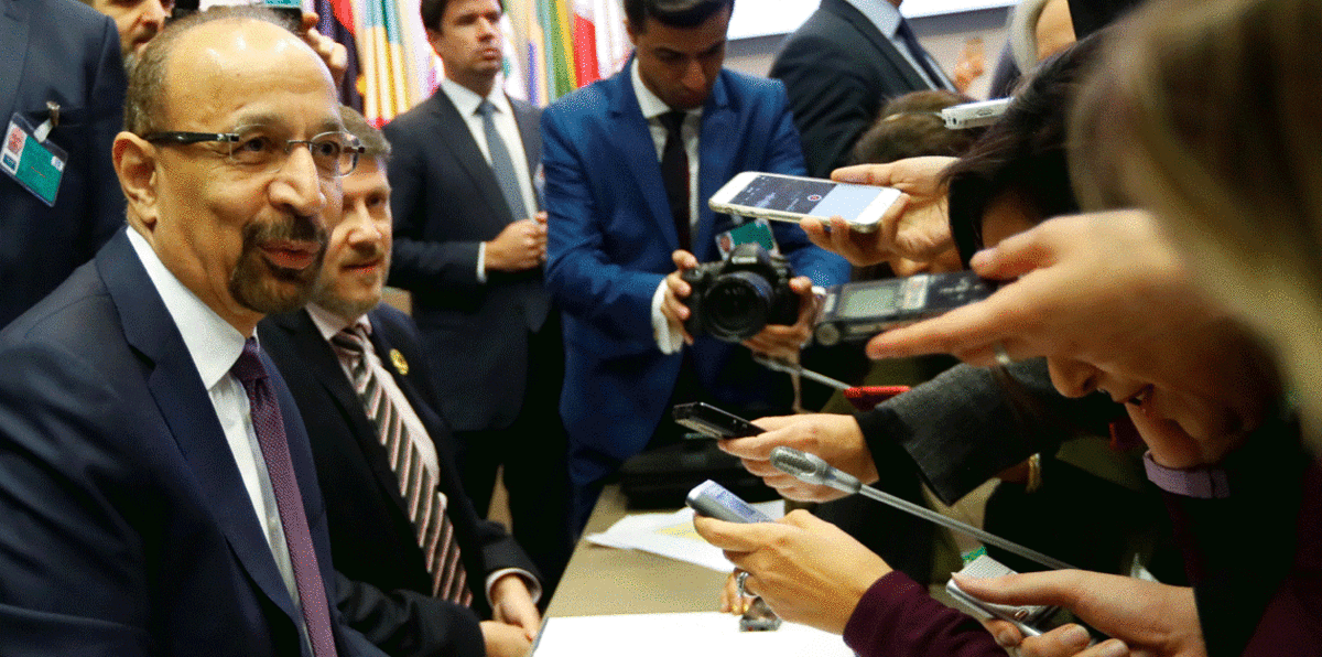 السعودية تتجاهل ضغوط ترامب.. "بلومبيرغ": اتفاق أوبك سيرفع سعر برميل النفط إلى 70 أو 80 دولارًا