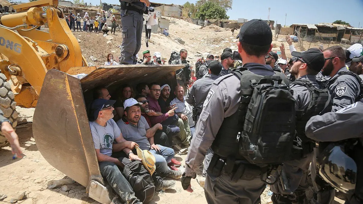 الحكومة الفلسطينية تمنع إسرائيل من الاستيلاء على أرٍاض في سلفيت