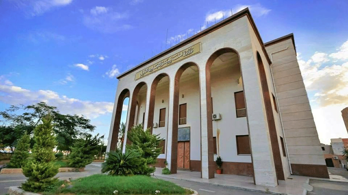 طرابلس تطالب بيروت والجامعة العربية بموقف إزاء حرق العلم الليبي‎