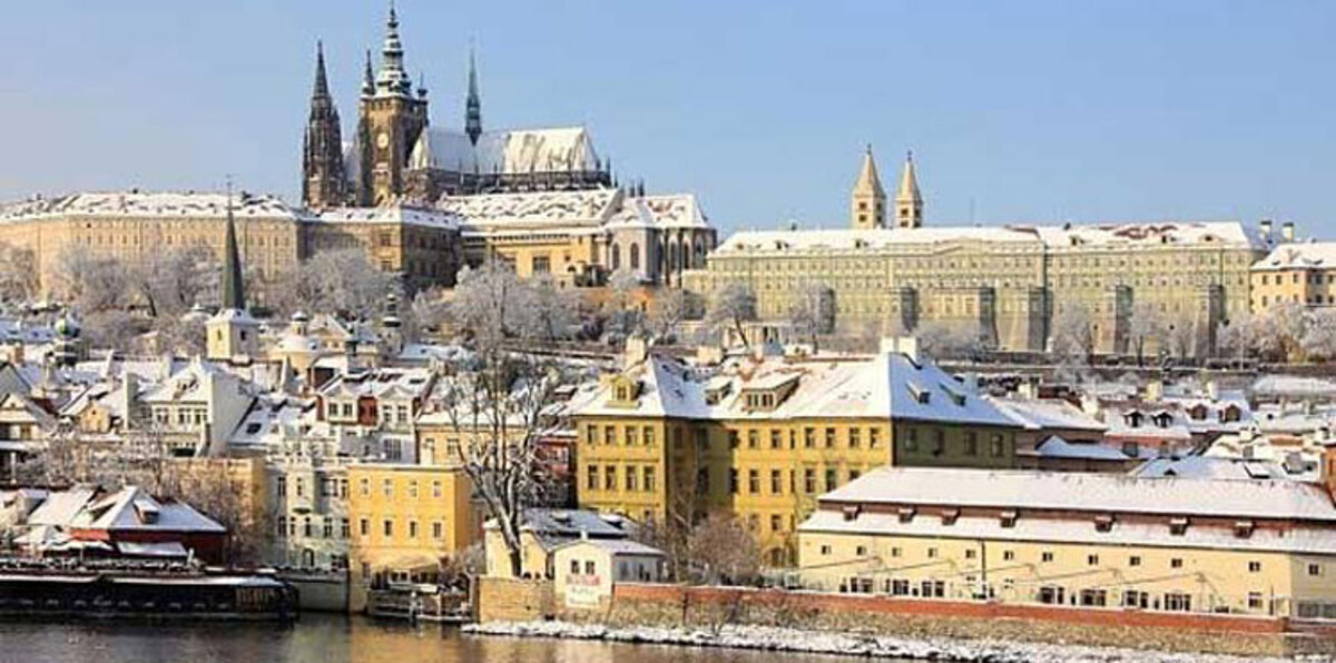 رئيس التشيك يفتح أبواب القصر للجمهور لمعرفة طبيعة عمله