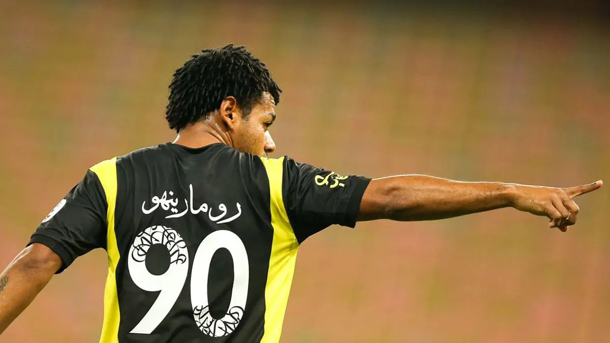 الاتحاد يقتنص فوزا ثمينا من الأهلي في الدوري السعودي (فيديو)