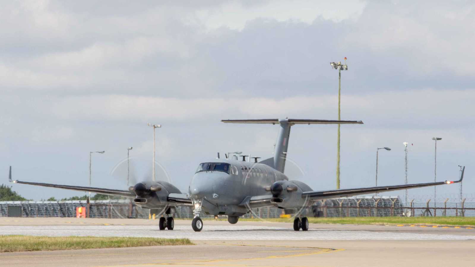 الجيش البريطاني يسير طائرات استطلاع بحثا عن الرهائن في غزة