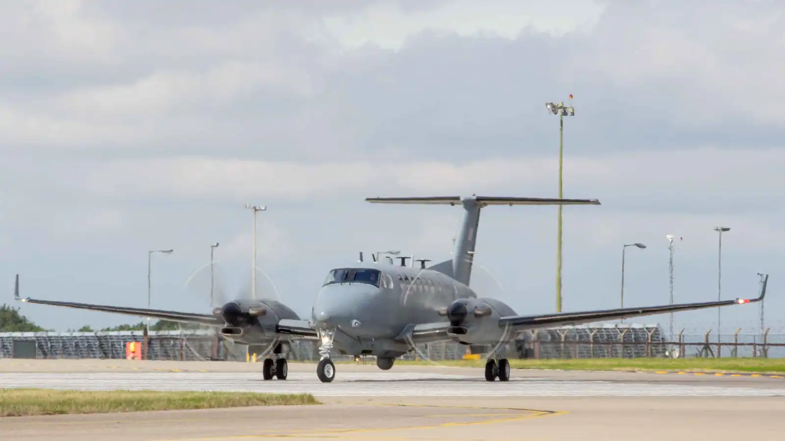 الجيش البريطاني يسير طائرات استطلاع بحثا عن الرهائن في غزة