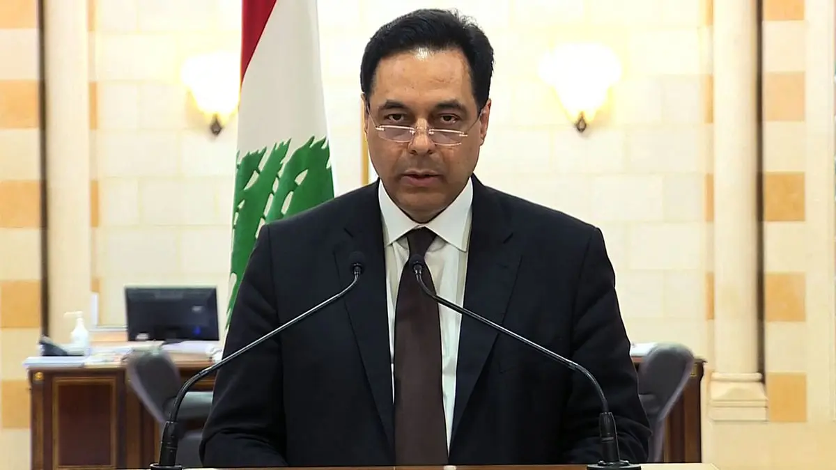 دياب محذرا: لن يستطيع أحد عزل نفسه عن خطر انهيار لبنان