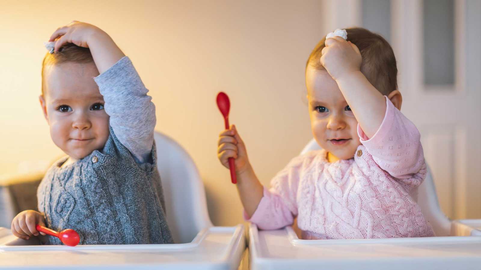 لماذا يختلف معدل الذكاء بين التوائم المتطابقة؟.. دراسة تكشف السبب