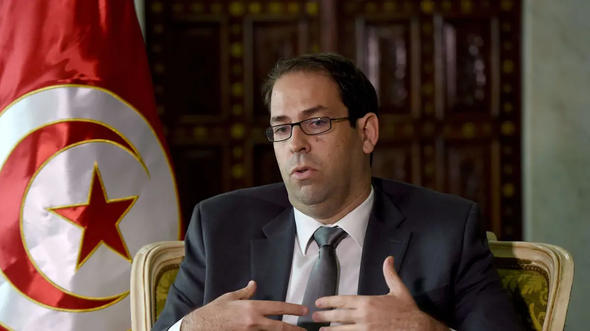 الشاهد يزور الجزائر حاملًا رسالة من الرئيس التونسي قيس سعيّد