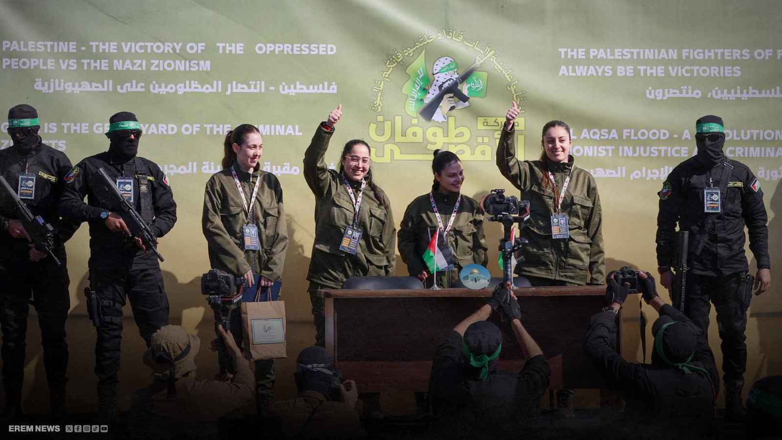 لقطات من تسليم الرهائن 