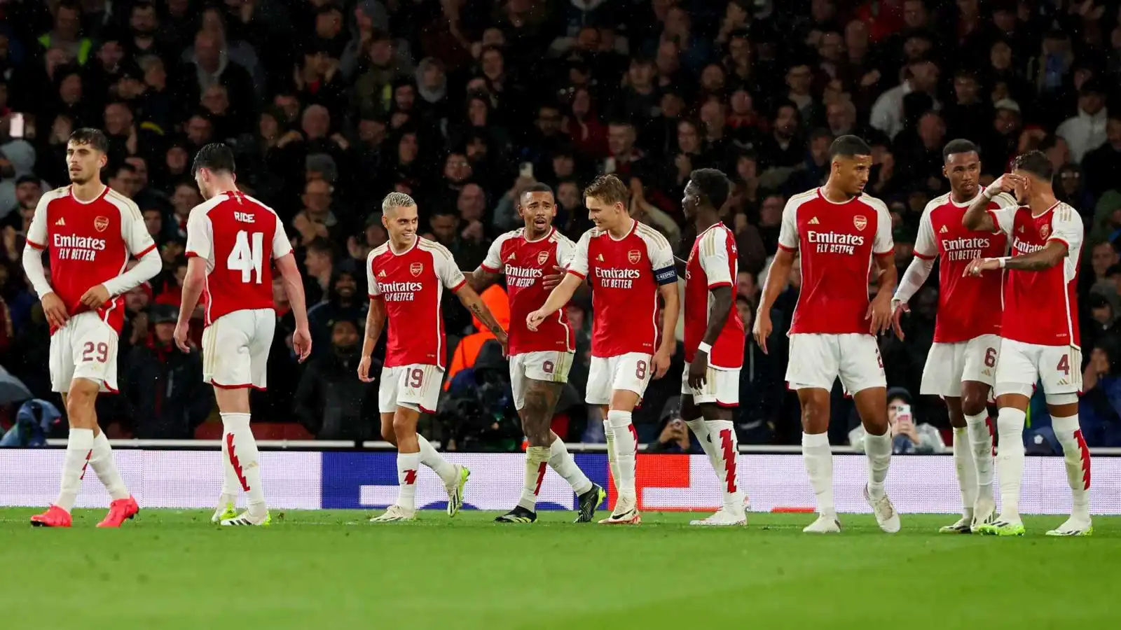 لاعبو آرسنال