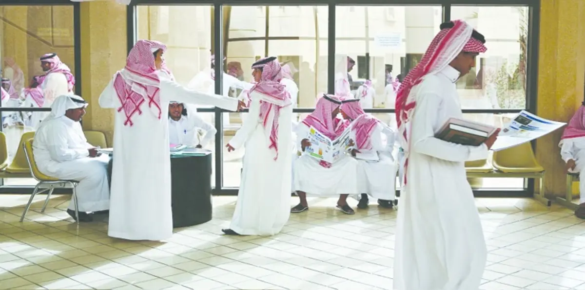 السعودية تشرك المسؤولين في عبء تقشف مؤلم على المواطنين