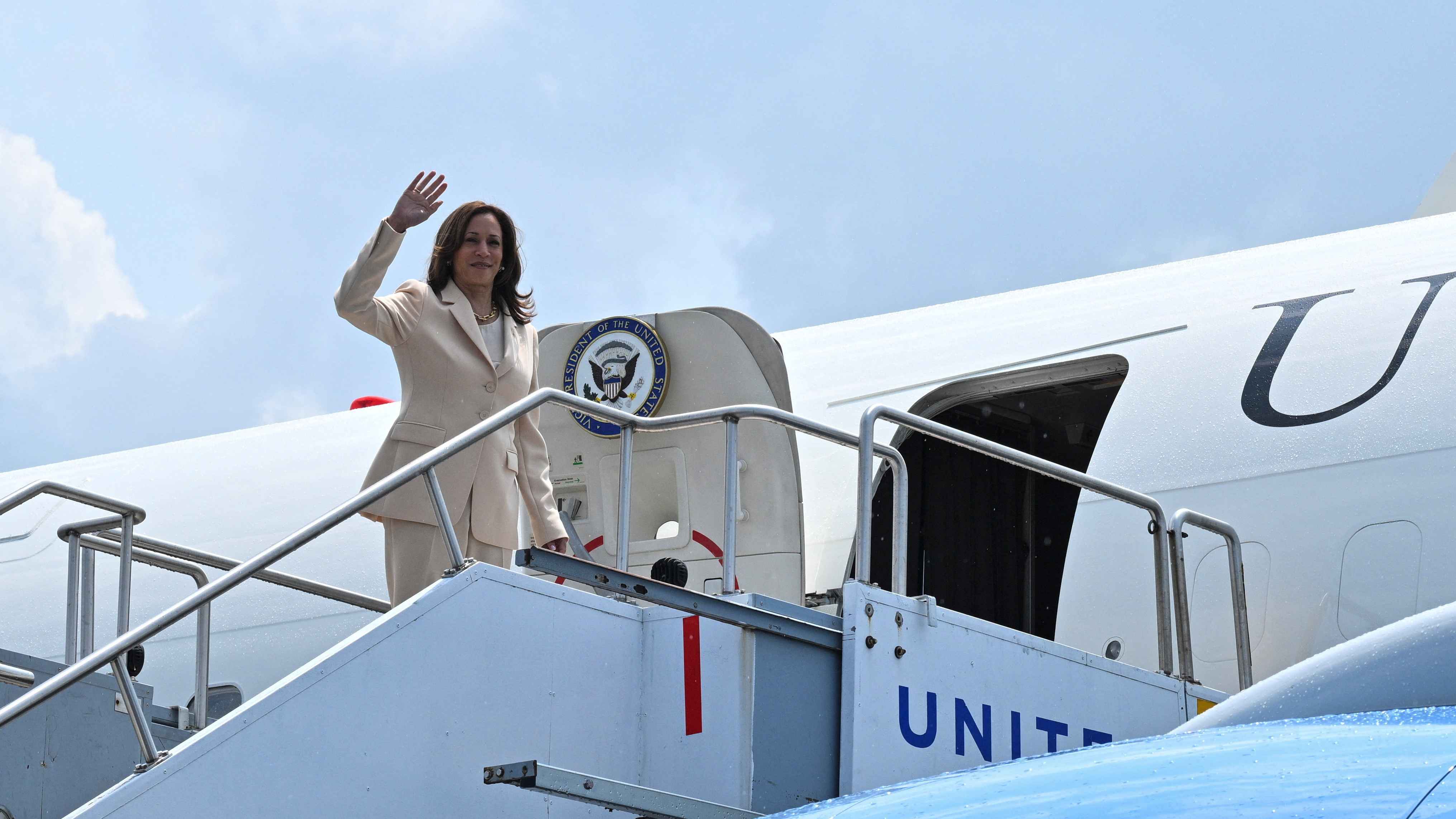 الحزب الديمقراطي يوافق رسميا على خطة ترشيح هاريس