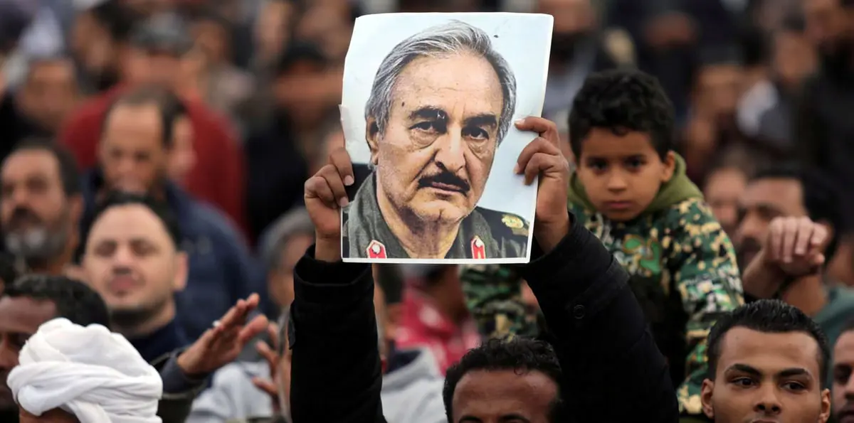 في أول نشاط بعد عودته من العلاج حفتر يطّلع على خطة تحرير درنة