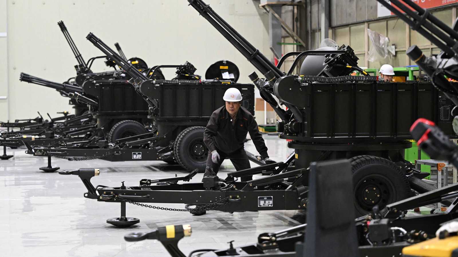 إستونيا تبرم صفقة بـ290 مليون يورو لشراء راجمات صواريخ كورية جنوبية 