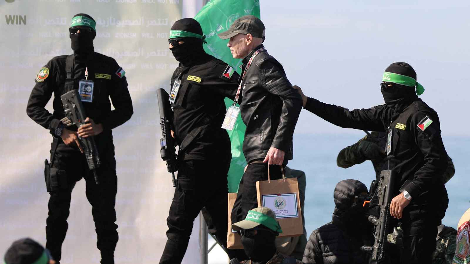 "الرهائن أولاً".. هل تؤثر خطة ترامب على هدنة غزة؟