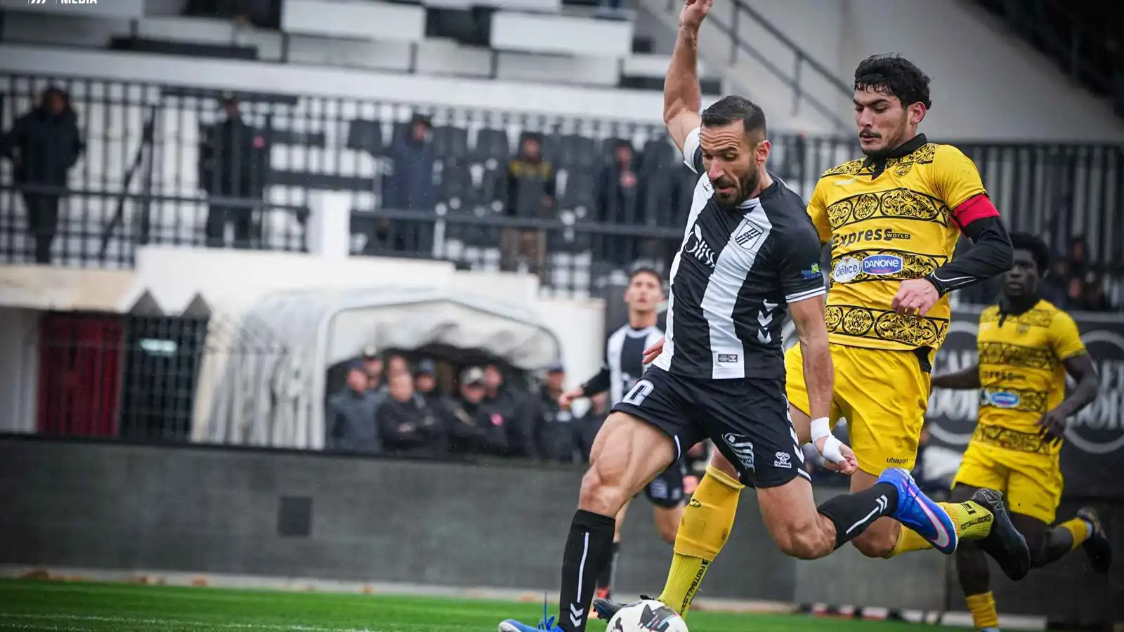 علي معلول يدخل تاريخ الكرة الإفريقية برقم جديد (فيديو)