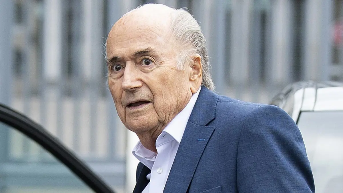 بلاتر: تدخل ساركوزي في اللحظات الأخيرة منح قطر تنظيم كأس العالم