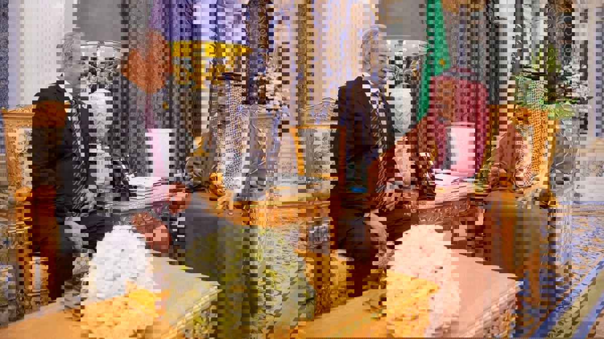 في دفعة كبيرة للمشير.. الملك سلمان يستقبل حفتر لأول مرة