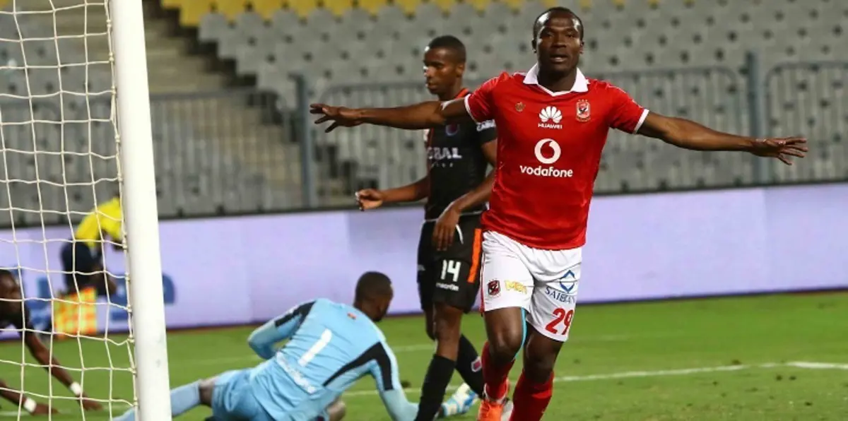 إعارة مهاجم الأهلي المصري في يناير.. وسداد 57 مليون جنيه لمصلحة الضرائب