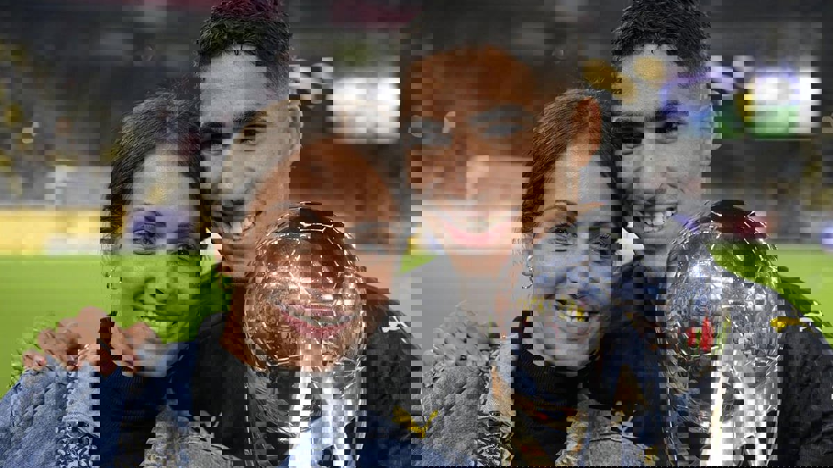 أجمل ممثلة في العالم وتكبره بـ 12 عاما.. من هي هبة عبوك زوجة أشرف حكيمي؟‎