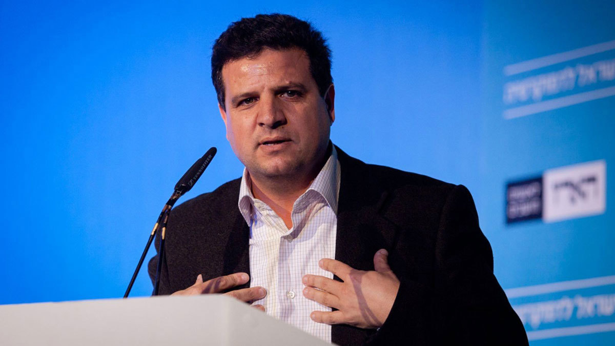 قناة عبرية تتهم عضو الكنيست أيمن عودة بتلقي تمويل من السلطة الفلسطينية