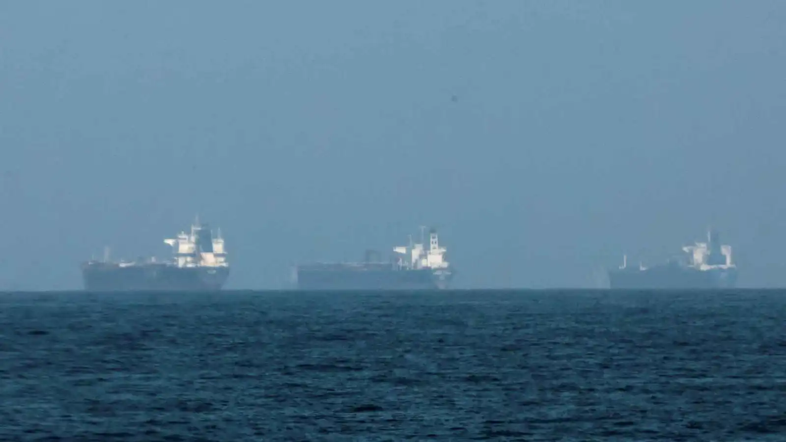 وسط تعنت إيراني.. قوى كبرى تنضم لجهود تأمين الملاحة عبر هرمز