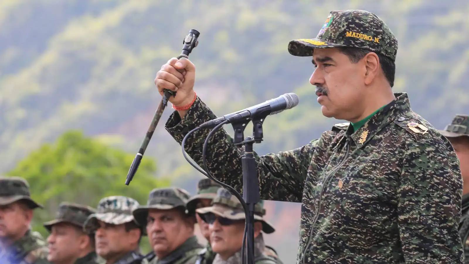 "يوتيوب" تحجب قناة الرئيس الفنزويلي مادورو