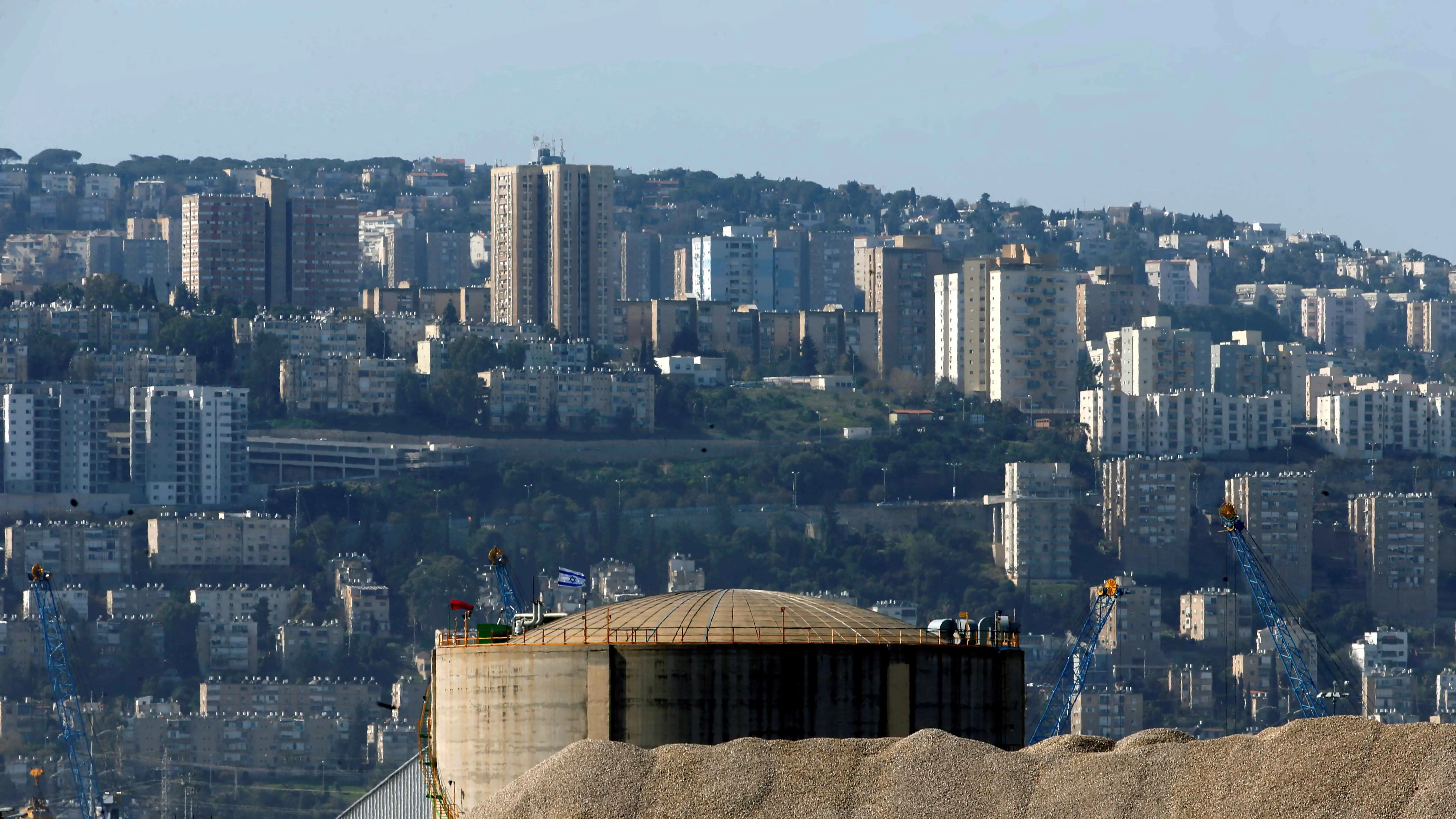 حال اندلاع حرب شاملة.. حيفا هدف جذاب لـ"حزب الله"